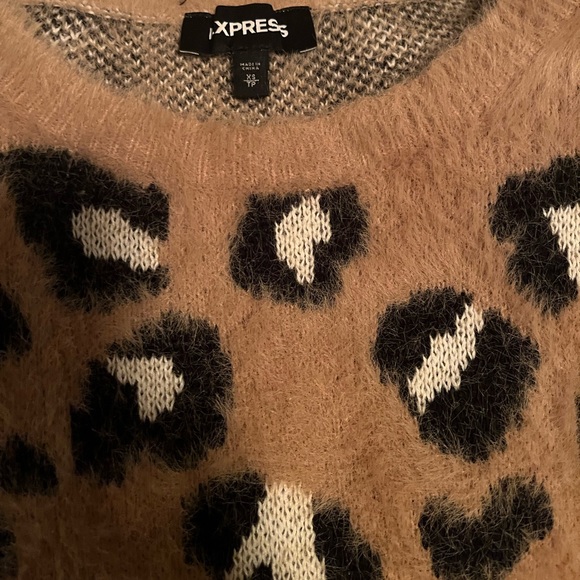 Express Sweaters - Soft leopard furry style express crop style sweater in size small.